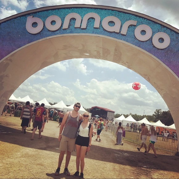 Meet your Poshers - Picture 5 of 6